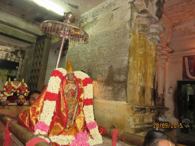 Kanchi Sri Devarajaswami Temple Manmadha Purattasi Pournami Purappadu 2015-26.jpg