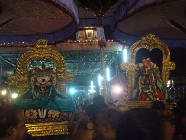 Kanchi Sri Devarajaswami Temple Navarathri utsavam DAY 3 2015-02.jpg