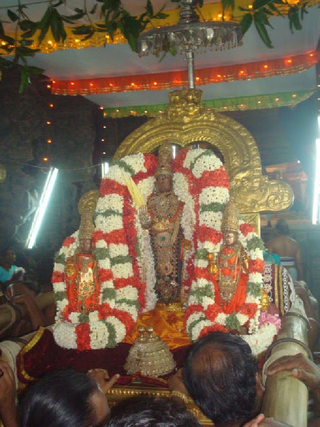 Kanchi Sri Devarajaswami Temple Navarathri utsavam DAY 3 2015-04.jpg