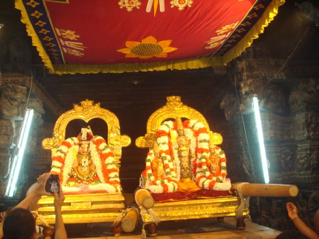 Kanchi Sri Devarajaswami Temple Navarathri utsavam DAY 3 2015-05.jpg