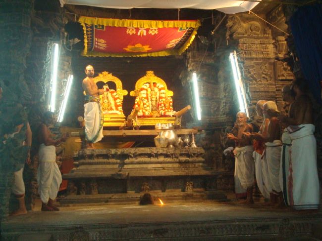 Kanchi Sri Devarajaswami Temple Navarathri utsavam DAY 3 2015-11.jpg