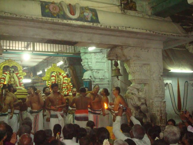 Kanchi Sri Devarajaswami Temple Navarathri utsavam DAY 3 2015-25.jpg