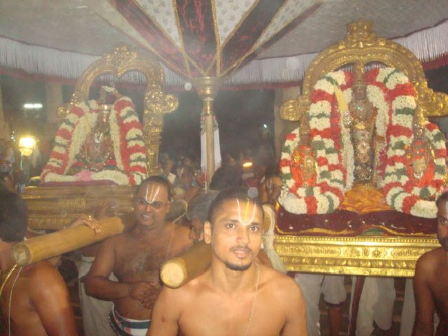 Kanchi Sri Devarajaswami Temple Navarathri utsavam DAY 3 2015-40.jpg