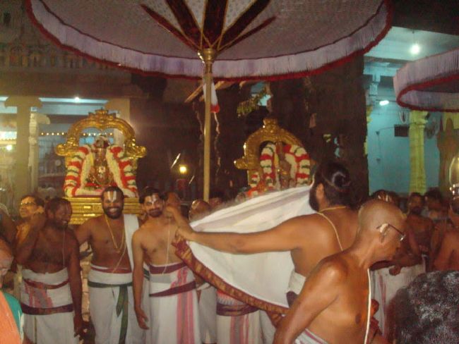 Kanchi Sri Devarajaswami Temple Navarathri utsavam DAY 3 2015-41.jpg