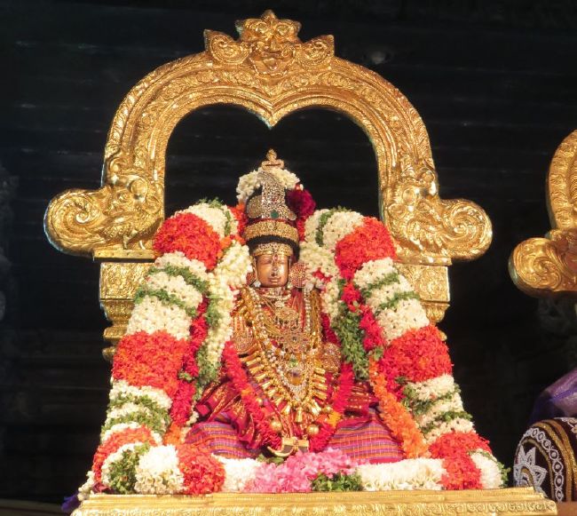 Kanchi Sri Devarajaswami Temple Navarathri utsavam DAY 4 2015-17.jpg