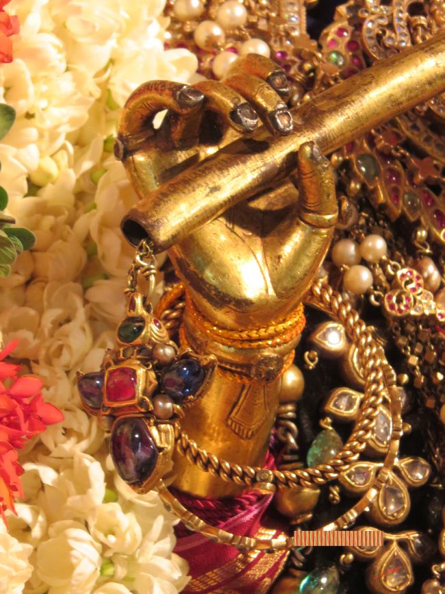 Kanchi Sri Devarajaswami Temple Navarathri utsavam DAY 6 2015-35.jpg