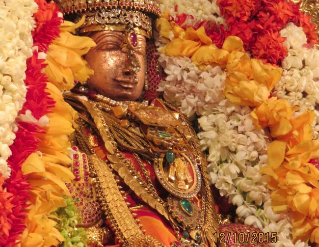 Kanchi Sri Devarajaswami Temple navarathri utsavam day 1 2015-44.jpg