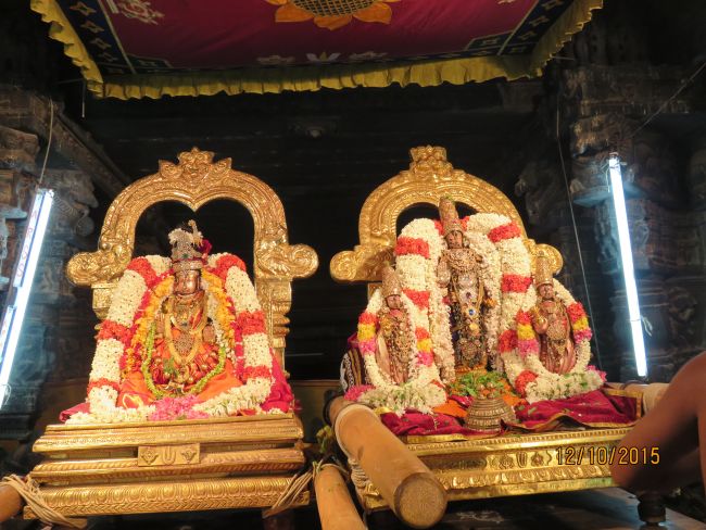 Kanchi Sri Devarajaswami Temple navarathri utsavam day 1 2015-52.jpg