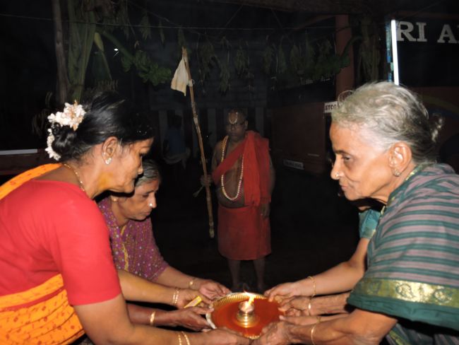 Srimath Azhagiyasingar Namakkal Mangalasasanam- 2015-10.jpg