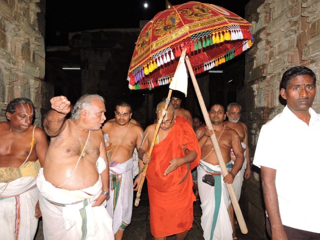 Srimath Azhagiyasingar Namakkal Mangalasasanam- 2015-33.jpg