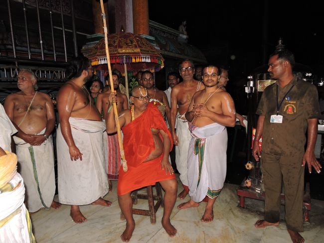 Srimath Azhagiyasingar Namakkal Mangalasasanam- 2015-36.jpg