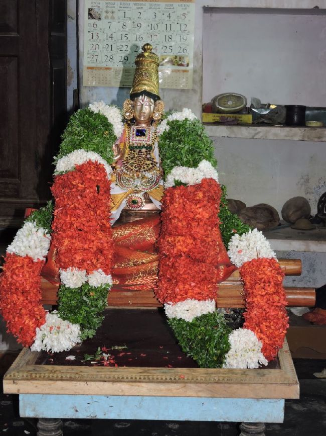 Srirangam Poundarikapuram Andavan Ashramam Swami Desikan Thirunakshatra utsavam concludes- 2015-15.jpg