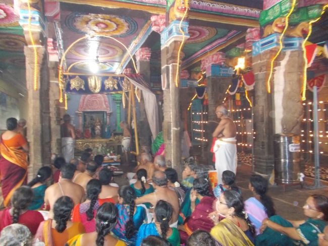 Therazhundru SRi Amaruviappan Temple Theppotsavam day 1  2015-04.jpg
