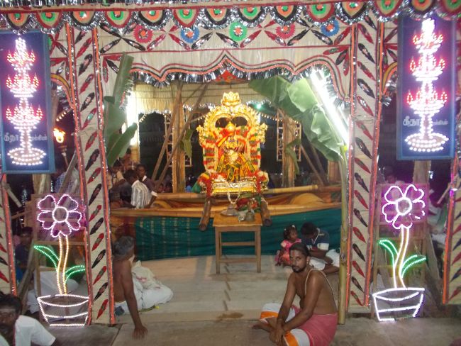 Therazhundru SRi Amaruviappan Temple Theppotsavam day 2  2015-7.jpg