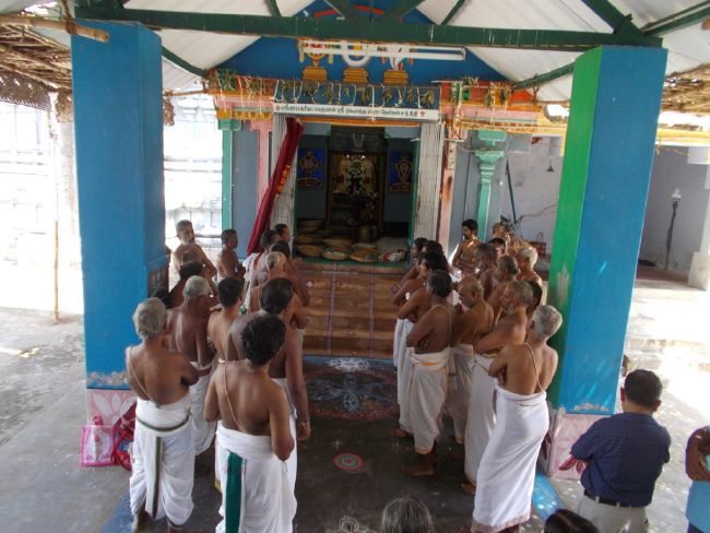 Thirukannamangai Swami Desikan Thirunakshatra Utsavam Periya Satrumurai- Prasadam  2015-24.jpg