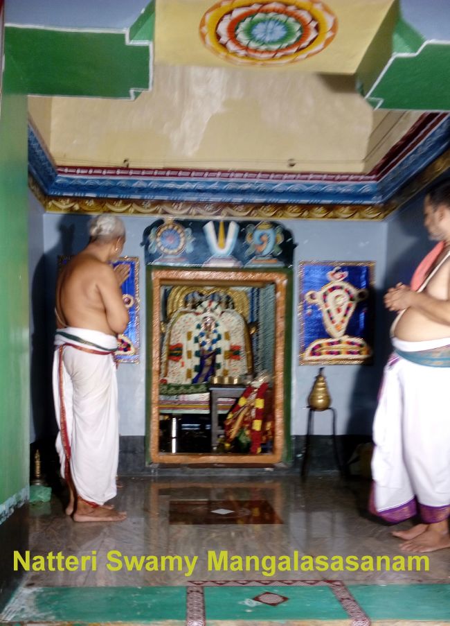Thirukannamangai Swami Desikan Thirunakshatra Utsavam Periya Satrumurai- navaneetham distribution   2015-02.jpg