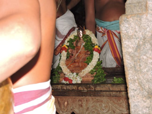 Thiruvahindrapuram Swami Desikan Thirunakshatra Utsavam  Theerthavari 2015-08.jpg