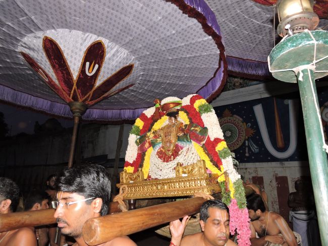 Thiruvahindrapuram Swami Desikan Thirunakshatra Utsavam day 9 Therukku Ezhundarulal 2015-02.jpg
