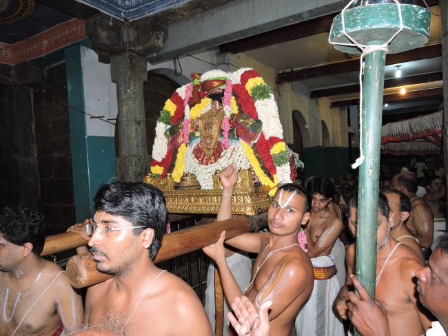 Thiruvahindrapuram Swami Desikan Thirunakshatra Utsavam day 9 Therukku Ezhundarulal 2015-06.jpg