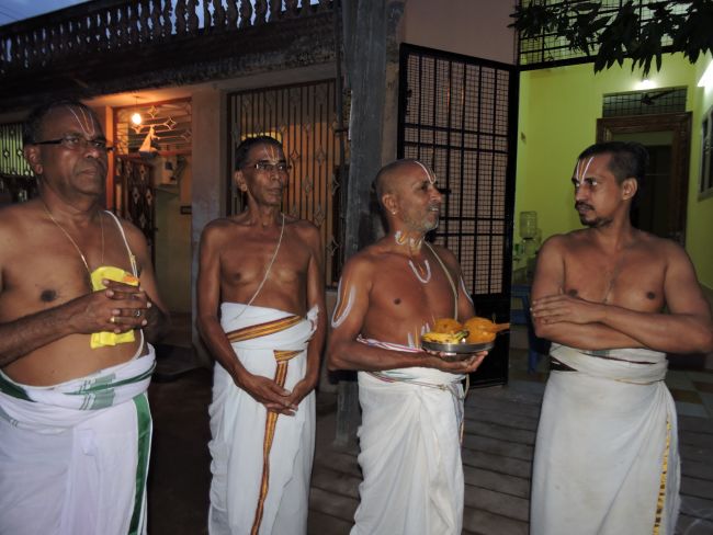 Thiruvahindrapuram Swami Desikan Thirunakshatra Utsavam day 9 Therukku Ezhundarulal 2015-27.jpg