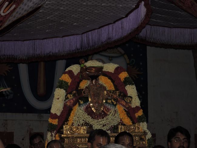 Thiruvahindrapuram Swami Desikan Thirunakshatra Utsavam day 9 Therukku Ezhundarulal 2015-43.jpg
