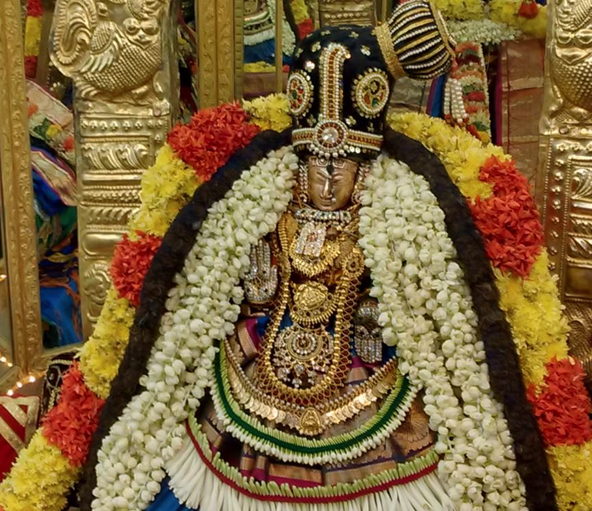 Thiruvelukkai Navarathri Day 11-2 2015