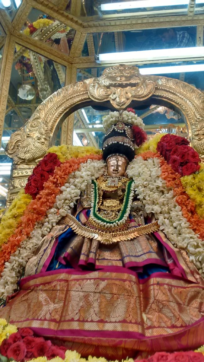Thiruvelukkai Sri Azhagiya Singaperumal Temple Navarathri UTsvam day 11- 2015-18.jpg