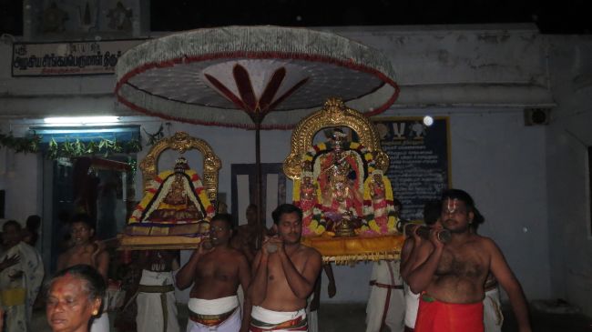 Thiruvelukkai Sri Azhagiyasingaperumal Temple Navarathri Utsavam day 8- 2015-03.jpg