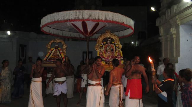 Thiruvelukkai Sri Azhagiyasingaperumal Temple Navarathri Utsavam day 8- 2015-04.jpg