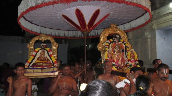 Thiruvelukkai Sri Azhagiyasingaperumal Temple Navarathri Utsavam day 8- 2015-08.jpg