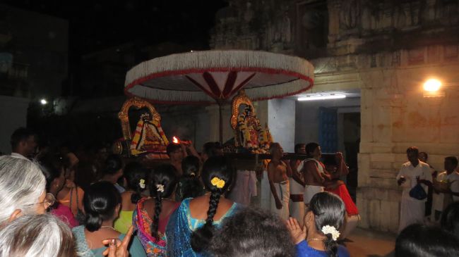 Thiruvelukkai Sri Azhagiyasingaperumal Temple Navarathri Utsavam day 8- 2015-10.jpg