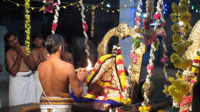 Thiruvelukkai Sri Azhagiyasingaperumal Temple Navarathri Utsavam day 8- 2015-20.jpg