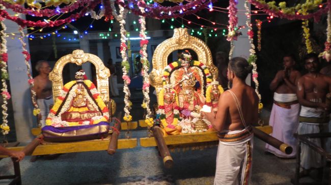 Thiruvelukkai Sri Azhagiyasingaperumal Temple Navarathri Utsavam day 8- 2015-28.jpg