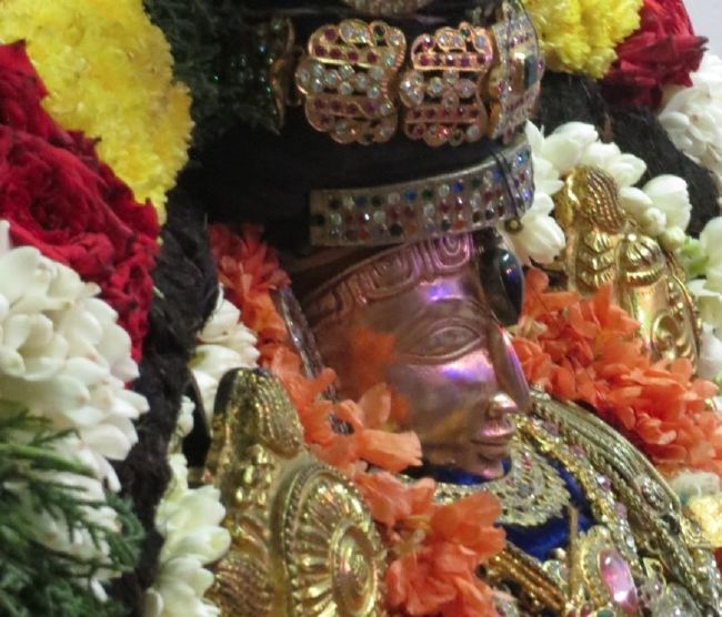 Thiruvelukkai Sri Azhagiyasingaperumal Temple Navarathri Utsavam day 8- 2015-32.jpg
