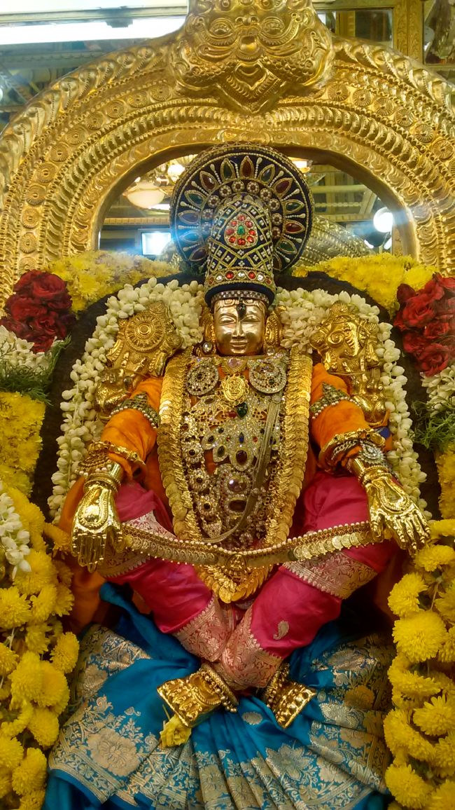 Thiruvelukkai Sri Azhagiyasingaperumal kovil navarathri utsavam day 7- 2015-07.jpg