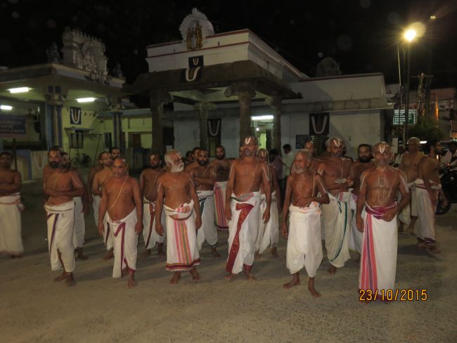 Kanchi Perumal Kovil Peyazhwar Avathara utsavam Satrumurai 2015-04.jpg
