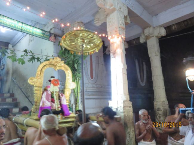 Kanchi Perumal Kovil Peyazhwar Avathara utsavam Satrumurai 2015-37.jpg