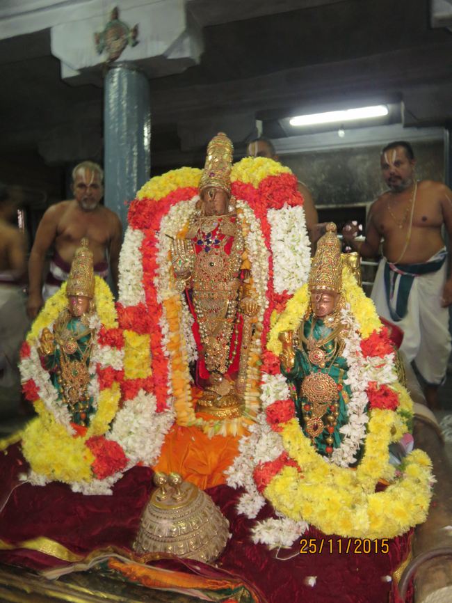 Kanchi-Sri-Varadaraja-Perumal_02