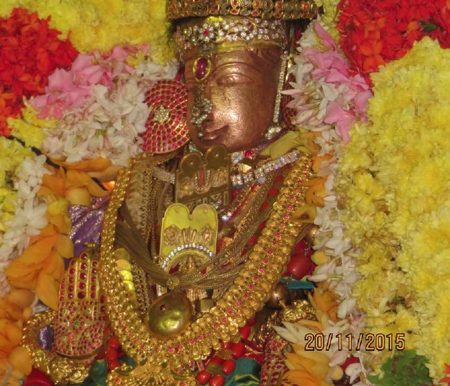 Kanchi Sri perundhevi Thayar Karthikai sukravara purappadu 2015-10.jpg
