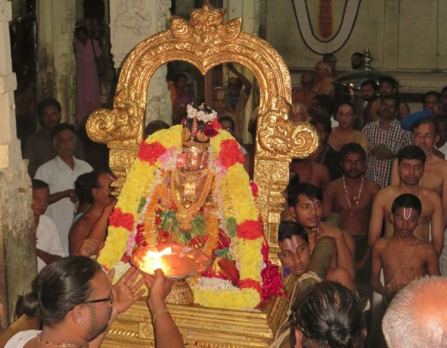 Kanchi Sri perundhevi Thayar Karthikai sukravara purappadu 2015-30.jpg