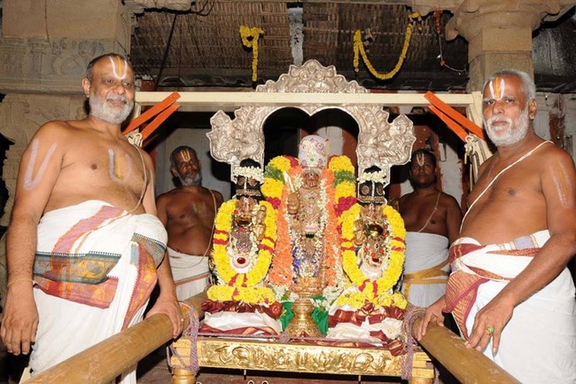Lower Ahobilam Sri Lakshmi Narasimha Swami Temple Manmadha Varusha Navarathiri Utsavam Maha Navami7