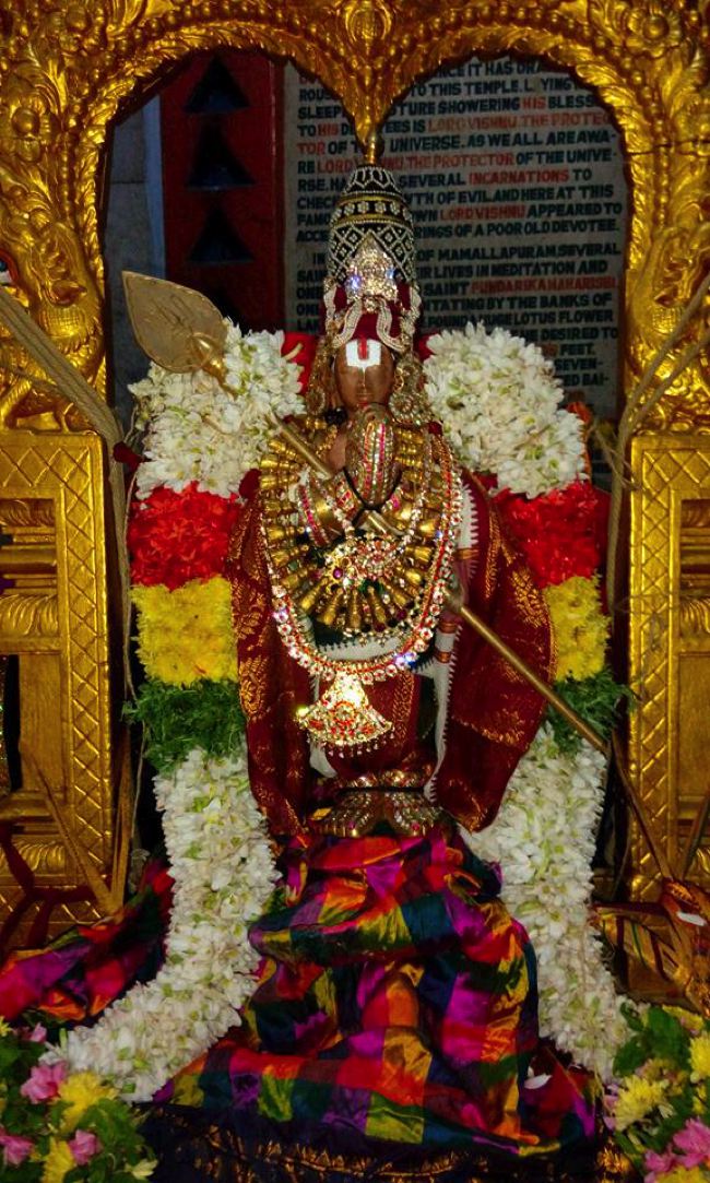 Thirukkadalmallai-Sri-Stalasayana-Perumal_02