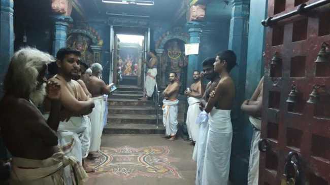 Vaduvur-Sri-Kothandarama-Swamy_14