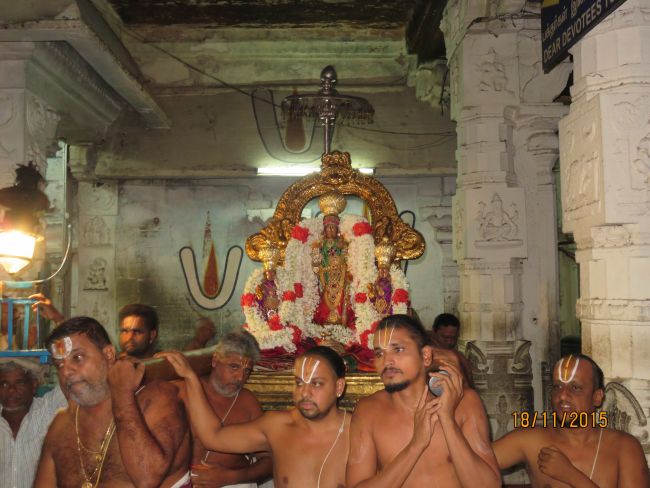 kanchi Sri Devaperumal sannadhi  Karthikai Sravanam purappadu 2015-01.jpg