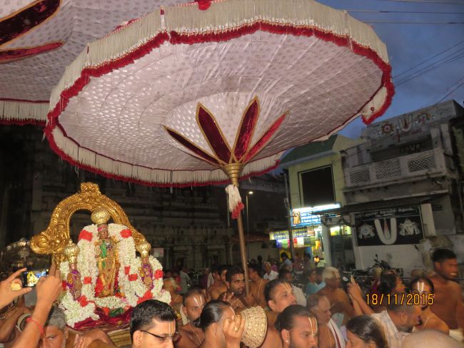 kanchi Sri Devaperumal sannadhi  Karthikai Sravanam purappadu 2015-09.jpg