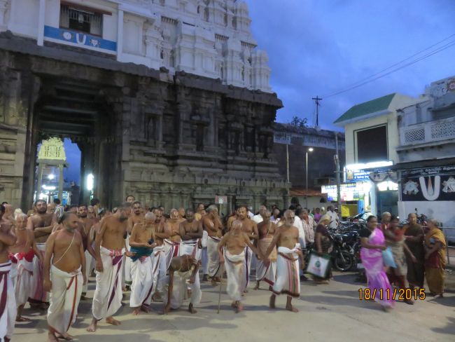 kanchi Sri Devaperumal sannadhi  Karthikai Sravanam purappadu 2015-11.jpg
