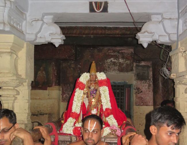 kanchi Sri Devaperumal sannadhi  Karthikai Sravanam purappadu 2015-32.jpg