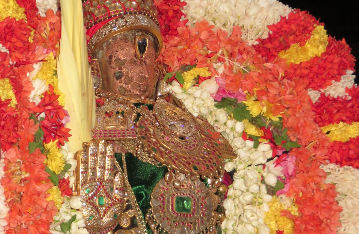 Kanchi Devaperumal Irappathu utsavam day 1 2015-1