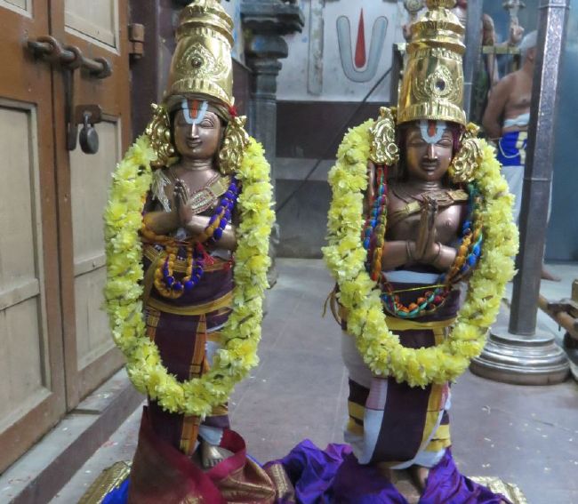 Kanchi Sri Devarajaswami temple Irappathu Utsavam  2015-09.jpg