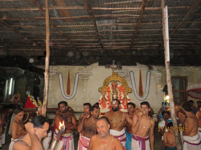 Kanchi Sri Devarajaswami temple Irappathu Utsavam  2015-34.jpg